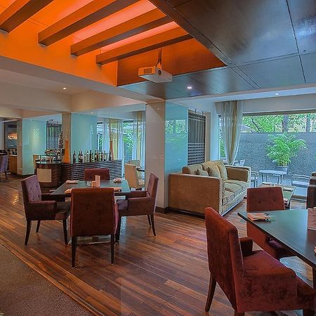 Oakwood Residence Naylor Road Pune Esterno foto