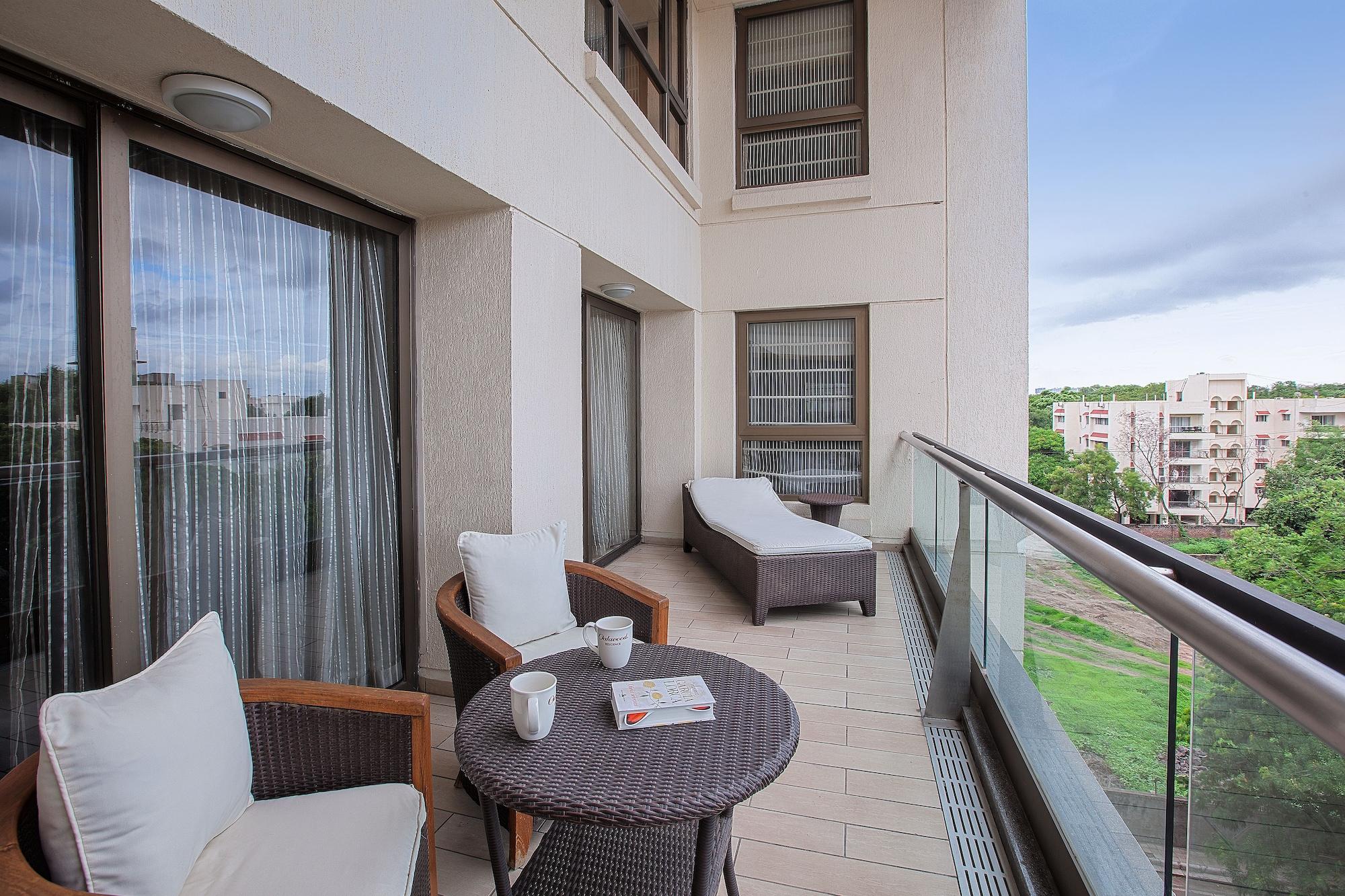 Oakwood Residence Naylor Road Pune Esterno foto