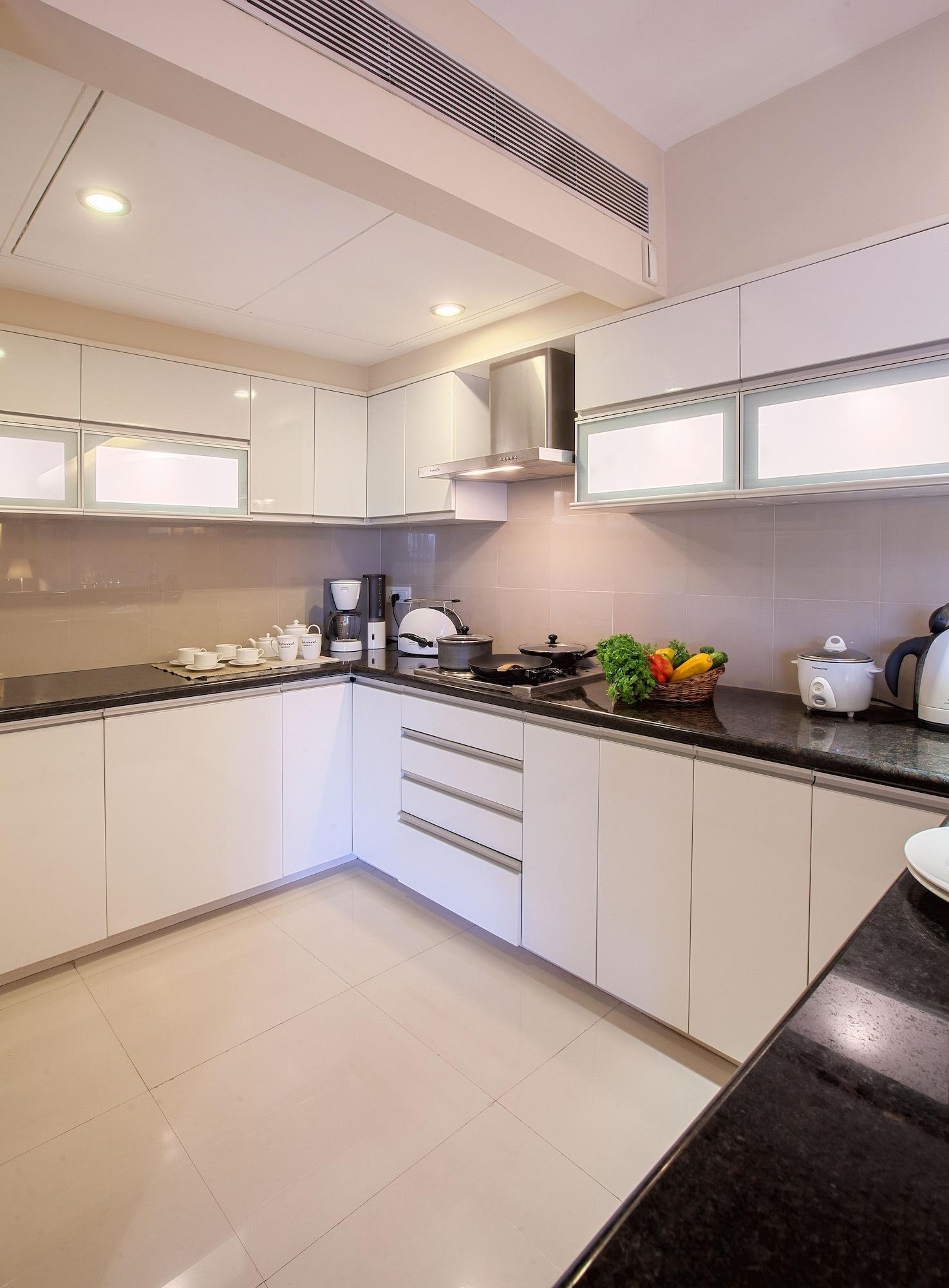Oakwood Residence Naylor Road Pune Esterno foto