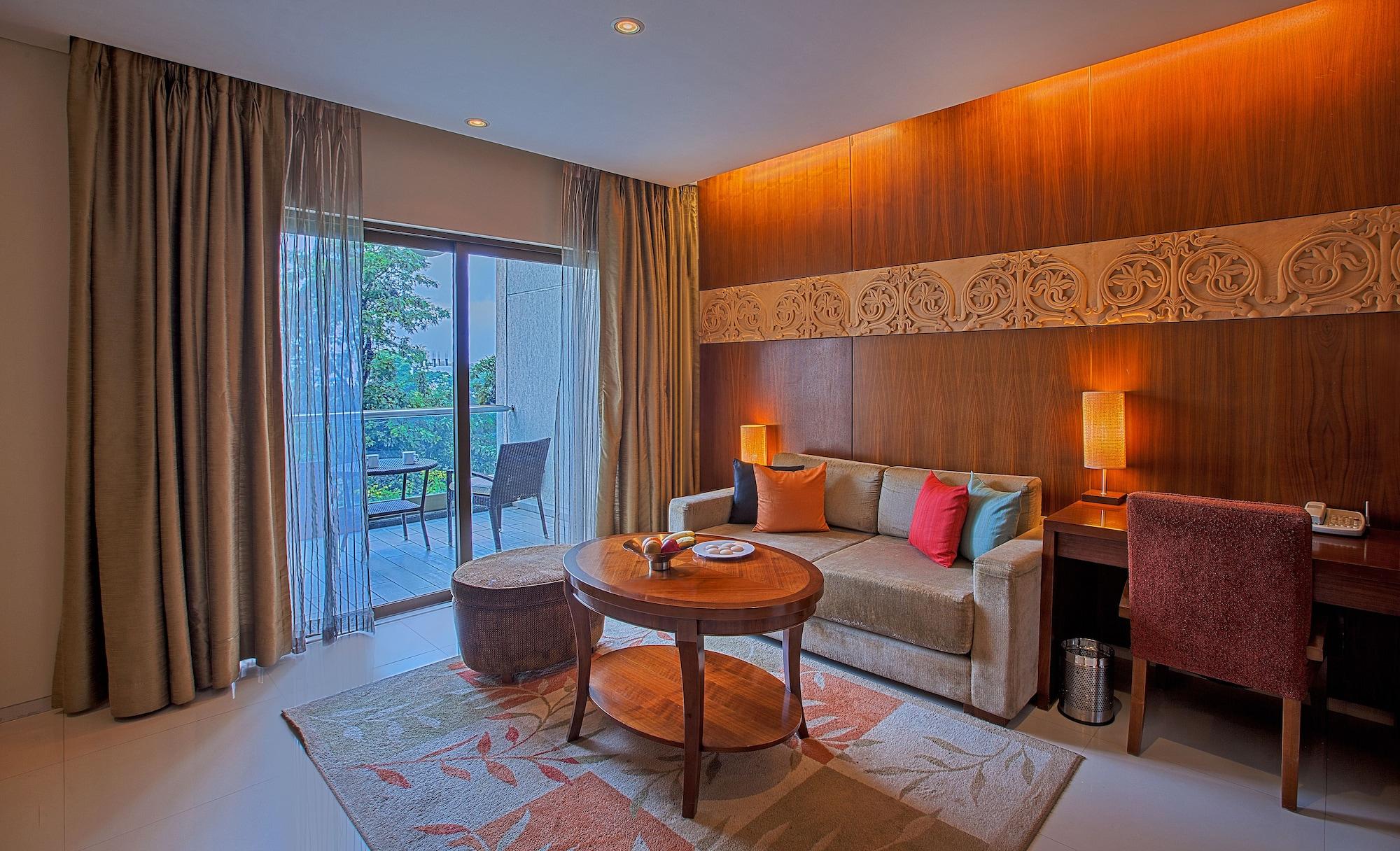 Oakwood Residence Naylor Road Pune Esterno foto