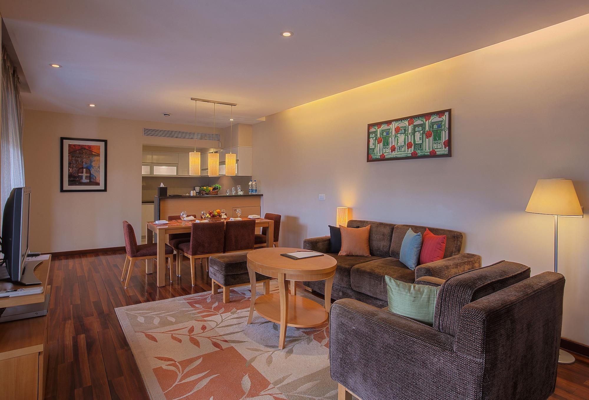 Oakwood Residence Naylor Road Pune Esterno foto