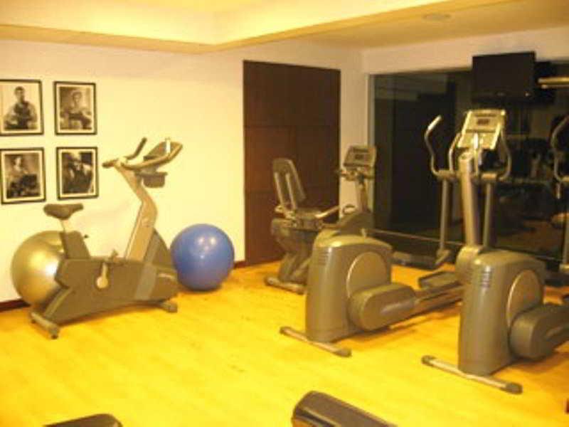 Oakwood Residence Naylor Road Pune Esterno foto