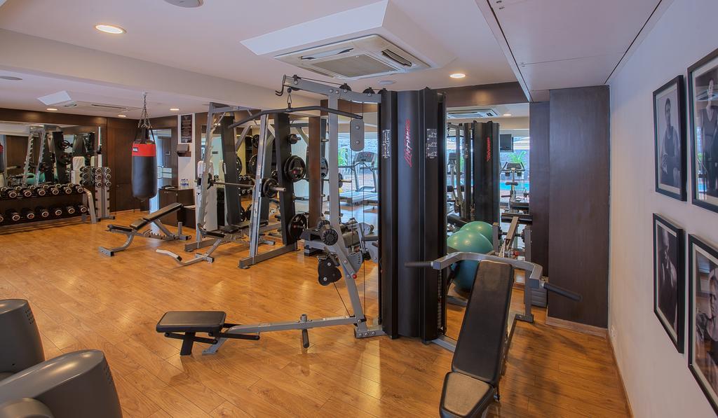 Oakwood Residence Naylor Road Pune Esterno foto