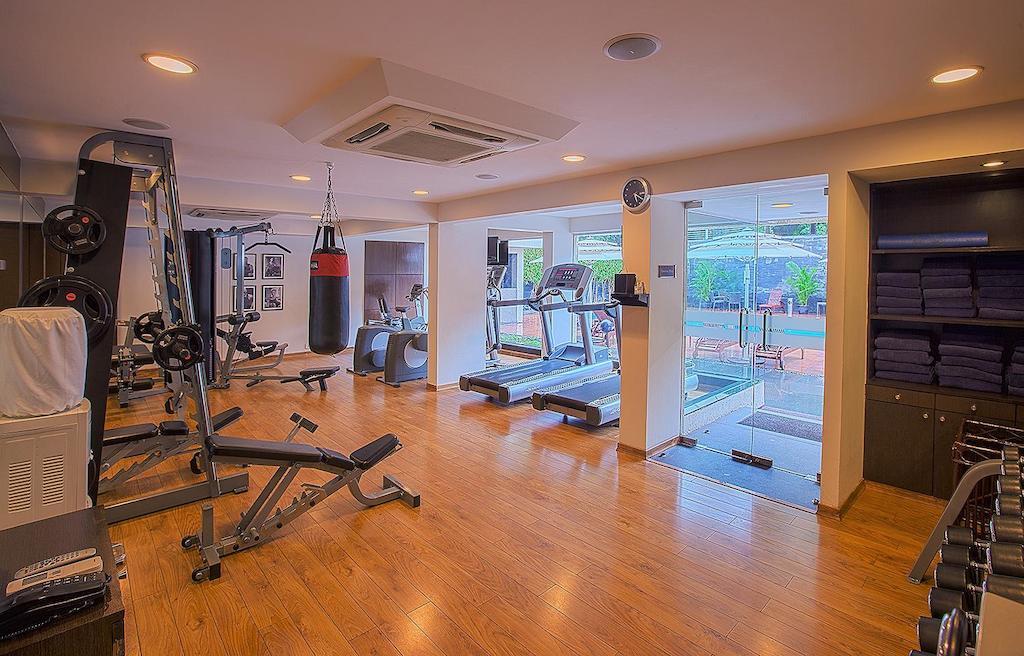 Oakwood Residence Naylor Road Pune Esterno foto